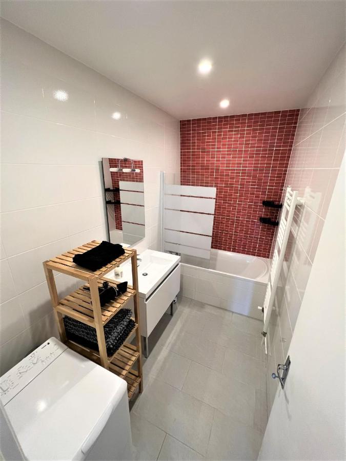 Appartement Proche Hyper-centre 6 Couchages Reims