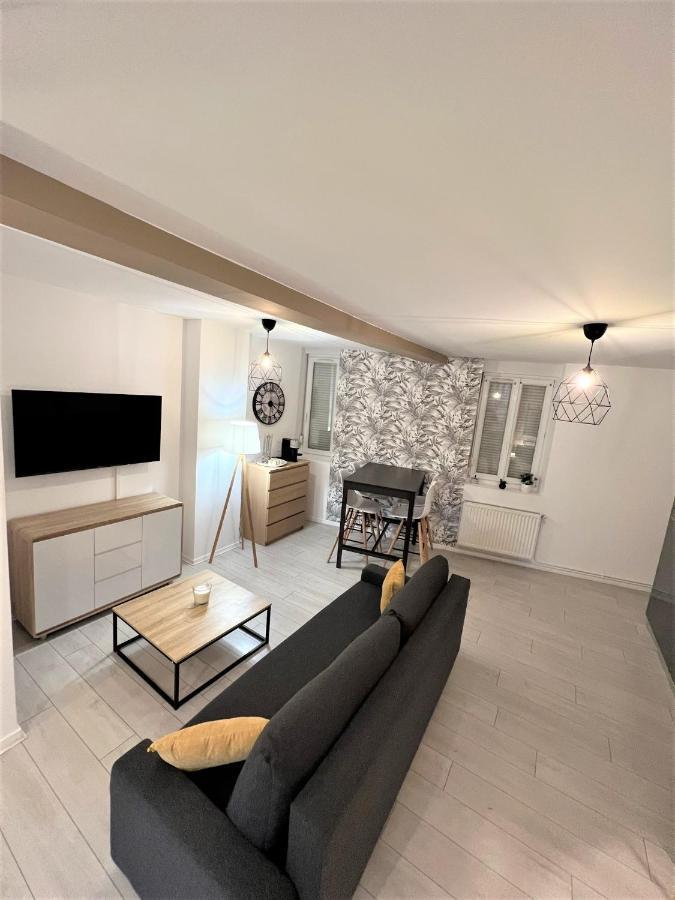 Appartement Proche Hyper-centre 6 Couchages Reims